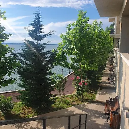 Laura Solid House Διαμέρισμα